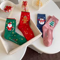 Femmes Style De Bande Dessinée Sapin De Noël Père Noël Bonhomme De Neige Coton Crew Socks Une Paire main image 4