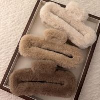 Vintage Style Solid Color Plush Hair Claws main image 4