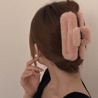 Vintage Style Solid Color Plush Hair Claws main image 2