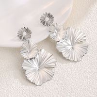 1 Paire Style Simple Fleur Placage Alliage Plaqué Or 14k Plaqué Argent Boucles D'oreilles main image 2