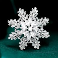 Baroque Style Sweet Snowflake Copper Inlay Zircon Women's Brooches main image 3