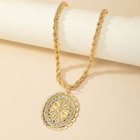 Vintage Style Round Alloy Plating Inlay Artificial Rhinestones 14k Gold Plated Women's Pendant Necklace main image 3