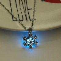 Halloween Luminous Pterodactyl Pendant Punk Style Necklace Wholesale Jewelry Nihaojewelry sku image 2