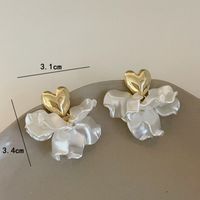 1 Pair Vacation Heart Shape Petal Alloy Shell Drop Earrings main image 2