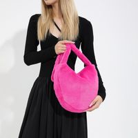 Women's Medium All Seasons Plush Heart Shape Streetwear Heart-shaped Zipper Shoulder Bag main image 4