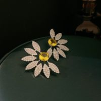 Wholesale Jewelry Vintage Style Flower Metal Zircon Plating Inlay Ear Studs main image 2