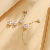 1 Pair Elegant Simple Style Geometric Inlay Artificial Pearl Alloy Rhinestones Drop Earrings main image 3