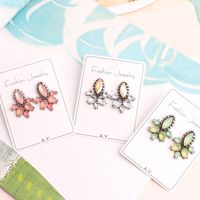 1 Pair Elegant Classical Vintage Style Leaves Plating Inlay Alloy Rhinestones Glass Gold Plated Drop Earrings main image 3