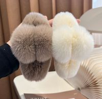Women's Simple Style Solid Color Plush Hair Claws main image 4