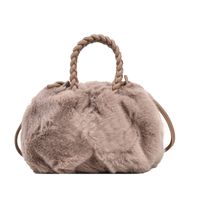Women's Autumn&winter Plush Solid Color Classic Style Cloud Shape Magnetic Buckle Handbag sku image 4