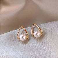 1 Pair Lady Geometric Plating Inlay Alloy Artificial Pearls Ear Studs main image 2
