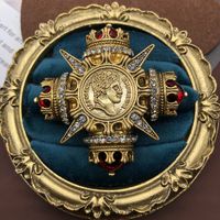 Classical Vintage Style Crown Alloy Plating Inlay Zircon Women's Brooches main image 5