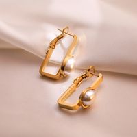 1 Pair Simple Style Round Plating Inlay 304 Stainless Steel Artificial Pearls 18K Gold Plated Earrings main image 2