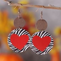 1 Pair Vintage Style Heart Shape Pu Leather Wood Ear Hook main image 1