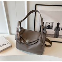 Women's Small All Seasons Pu Leather Solid Color Vintage Style Square Zipper Shoulder Bag sku image 1