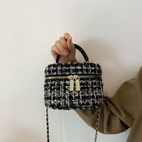 Women's All Seasons Pu Leather Woven Material Plaid Elegant Square Zipper Handbag main image 3