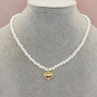 Simple Style Heart Shape Imitation Pearl Alloy Beaded Women's Pendant Necklace main image 4