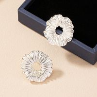 1 Pair Simple Style Classic Style Commute Circle Plating Alloy Ferroalloy 14k Gold Plated Silver Plated Ear Studs main image 5