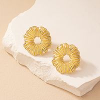 1 Pair Simple Style Classic Style Commute Circle Plating Alloy Ferroalloy 14k Gold Plated Silver Plated Ear Studs main image 6