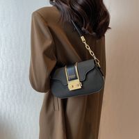 Women's Medium All Seasons Pu Leather Color Block Streetwear Oval Lock Clasp Shoulder Bag main image 5