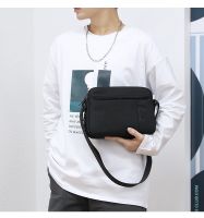 Men's Solid Color Polyester Zipper Shoulder Bag Crossbody Bag main image 1
