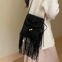 Women's Small Pu Leather Solid Color Classic Style Tassel Square Magnetic Buckle Crossbody Bag main image 2