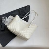 Women's Medium All Seasons Pu Leather Solid Color Basic Square Zipper Shoulder Bag Tote Bag sku image 3