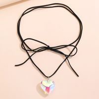 Retro Simple Style Heart Shape Mixed Materials Women's Pendant Necklace main image 3