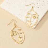 1 Pair Retro Commute Human Face Plating Alloy Gold Plated Drop Earrings main image 3