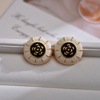 1 Pair Elegant Vintage Style Floral Polishing Copper Ear Studs sku image 1