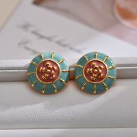 1 Pair Elegant Vintage Style Floral Polishing Copper Ear Studs sku image 3