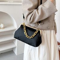 Women's Small Pu Leather Color Block Streetwear Shell Clasp Frame Shoulder Bag Crossbody Bag Dome Bag main image 4