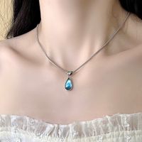 Retro Water Droplets Stainless Steel Alloy Plating Inlay Resin Women's Pendant Necklace main image 3