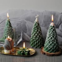 Classic Style Christmas Tree Soy Wax Candle main image 4