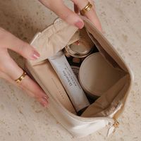 Casual Solid Color Nonwoven Storage Bag Makeup Bags main image 2