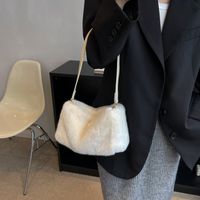Women's Autumn&winter Plush Solid Color Streetwear Sewing Thread Square Zipper Shoulder Bag main image 6