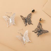 1 Paire Style Ig Style Simple Papillon Placage Évider Métal Boucles D'oreilles main image 2