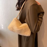 Women's Autumn&winter Plush Solid Color Streetwear Sewing Thread Square Zipper Shoulder Bag sku image 1