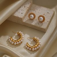 1 Pair Retro C Shape Round Plating Inlay Copper Freshwater Pearl 18k Gold Plated Ear Studs main image 3