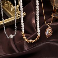 Retro Commute Irregular Flower Copper Beaded Plating Inlay Freshwater Pearl 18k Gold Plated Pendant Necklace Necklace main image 4