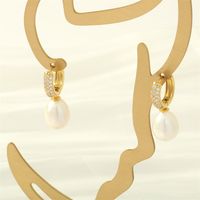 1 Pair Simple Style Irregular Round Plating Inlay Freshwater Pearl Copper Pearl Zircon 18k Gold Plated Drop Earrings main image 4