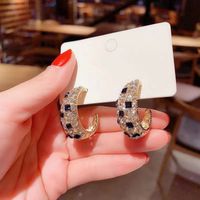1 Pair Elegant Shiny C Shape Plating Inlay Alloy Artificial Gemstones Gold Plated Ear Studs main image 5
