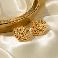 1 Paire Style Simple Style Classique Coquille Placage Acier Inoxydable 316 Plaqué Or 18K Boucles D'Oreilles main image 2