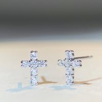 Simple Style Cross Sterling Silver Inlay Moissanite Ear Studs main image 5