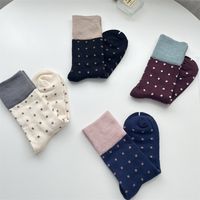 Frau Vintage-stil Farbblock Punktmuster Baumwolle Crew Socken Ein Paar main image 5