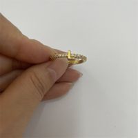 Süß Einfacher Stil Pendeln Brief Kupfer Überzug Inlay Zirkon 14 Karat Vergoldet Weißgold Plattiert Offener Ring sku image 10