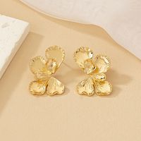 1 Pair Retro Flower Plating Alloy Gold Plated Ear Studs main image 5