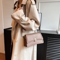 Women's All Seasons Pu Leather Solid Color Elegant Vacation Sewing Thread Square Zipper Shoulder Bag main image 2