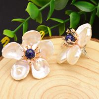 1 Pair Retro Flower Plating Inlay Sterling Silver Copper Freshwater Pearl Gold Plated Ear Studs main image 4
