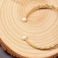 Classic Style Round Copper Plating Inlay Freshwater Pearl 18k Gold Plated Bangle main image 5